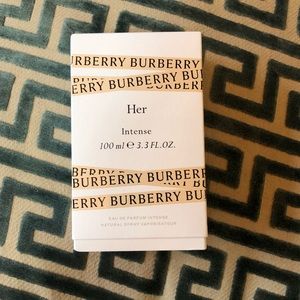 Burberry Her Intense